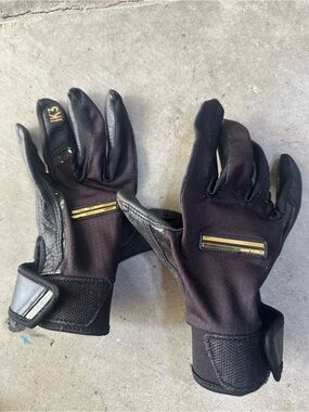 Youth Medium Warstic IK3 Black Baseball Batting Gloves with Gold Accents